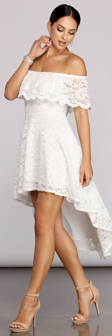 Añade un poco de estilo al vestido skater